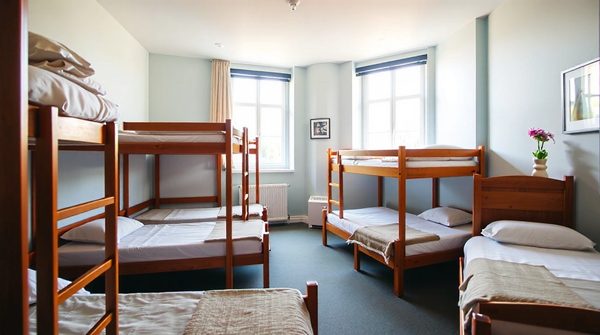 Auberges de jeunesse à bordeaux : dortoirs cosy et pratiques